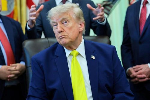 Donald Trump trong Phòng Bầu dục tại Nhà Trắng ở Washington, DC, ngày 4 tháng 6 năm 2026. (Ảnh: Jonathan Ernst/Reuters) 