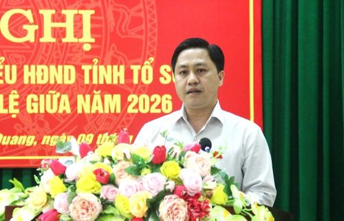 Đồng chí Lê Văn Tiến, Giám đốc Sở Nông nghiệp và Môi trường giải đáp một số nội dung liên quan đến xử lý rác thải.