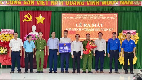Xã Đại Lãnh ra mắt mô hình Trạm hy vọng.