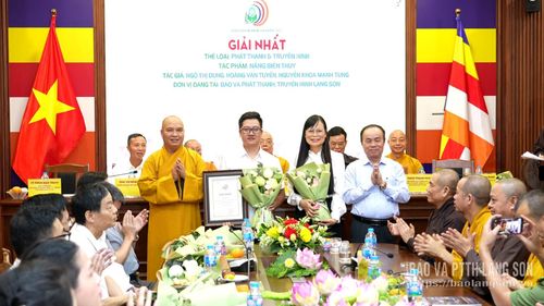 Nhóm tác giả của Báo và Phát thanh, Truyền hình Lạng Sơn nhận Giải Nhất