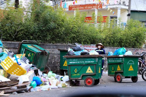 Công tác thu gom rác thải tại Lâm Đồng đã có nhiều chuyển biến nhưng còn hạn chế do áp lực ngày càng tăng