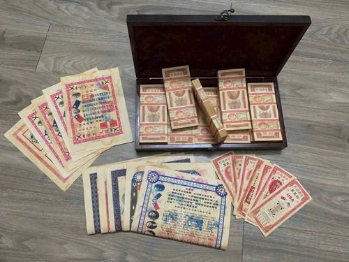 Các hình ảnh đối tượng sử dụng để thực hiện hành vi lừa đảo chiếm đoạt tài sản.