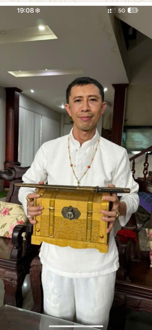 Đối tượng Trần Quang.
