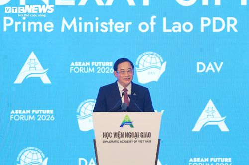 Thủ tướng Lào Sonexay Siphandone nhấn mạnh ASEAN cần chủ động nắm bắt các xu thế mới, phát huy vai trò trung tâm và tăng cường hợp tác đa phương. (Ảnh: Đắc Huy)