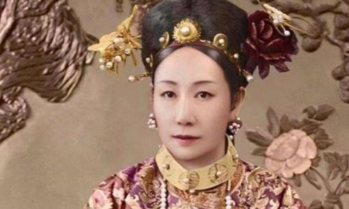 Từ Hi Thái Hậu nổi tiếng với quyền lực và sắc đẹp ảnh hưởng lớn đến cuối triều Thanh (Ảnh minh họa)