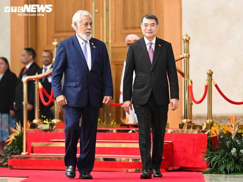 Thủ tướng Lê Minh Hưng và Thủ tướng Kay Rala Xanana Gusmão.