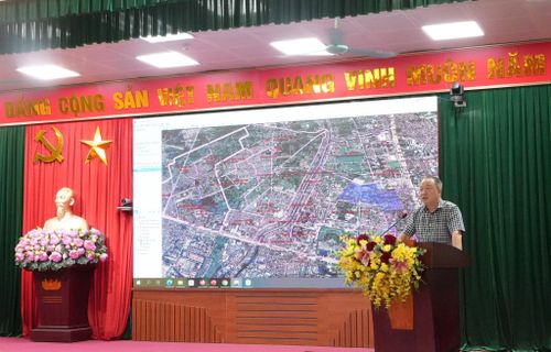 Bí thư Đảng ủy phường Phú Diễn Nguyễn Lê Hoàng nhấn mạnh mục tiêu nâng cao hiệu quả hoạt động của các tổ dân phố sau sắp xếp.