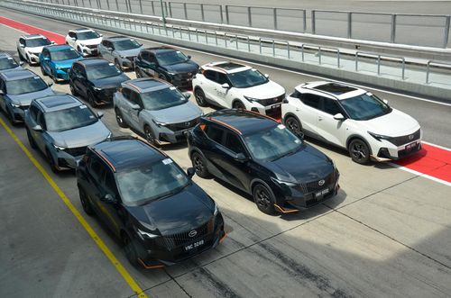 Khi về Việt Nam, GAC GS3 Emzoom sẽ cạnh tranh cùng khoảng 20 mẫu xe khác nhau trong phân khúc SUV cỡ B/B+, chẳng hạn VinFast VF 6, Toyota Yaris Cross, Mitsubishi Xforce, Hyundai Creta, Kia Seltos hay loạt xe đồng hương gồm Omoda C5, Geely Coolray, Lynk & Co 06.