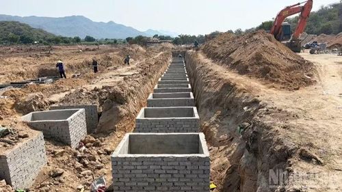 Xã Vĩnh Hải khẩn trương hoàn thiện hạ tầng khu nghĩa trang để người dân thuận lợi trong việc di dời mồ mả, bàn giao mặt bằng, bảo đảm tiến độ đề ra.
