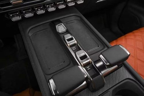 Sự xuất hiện của G919 diễn ra trong bối cảnh thị trường SUV địa hình điện hóa tại Trung Quốc đang tăng trưởng nhanh. Nhiều thương hiệu trong nước đã liên tục giới thiệu các mẫu xe mới như Zeekr 9X, Zeekr 8X hay các dòng sản phẩm từ Tank, Fang Cheng Bao và Yangwang.