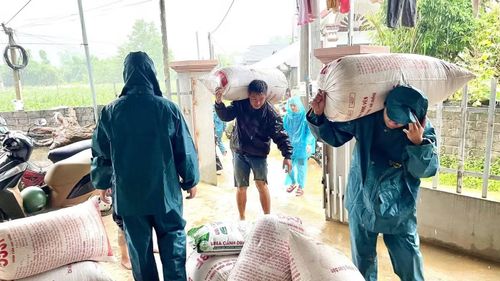Các lực lượng tham gia giúp nhân dân trong đợt thiên tai ở Lai Châu từ 8-10/6
