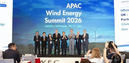 Thúc đẩy Chương trình Quan hệ đối tác giữa Vương quốc Anh và Việt Nam về phát triển điện gió ngoài khơi (Ảnh: Quang Long)