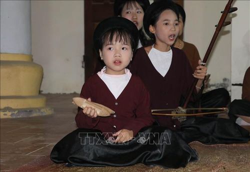 Sự hưởng ứng tích cực của thế hệ trẻ góp phần quan trọng trong việc giữ gìn và phát huy giá trị nghệ thuật hát Xẩm ở xã Yên Từ, tỉnh Ninh Bình.