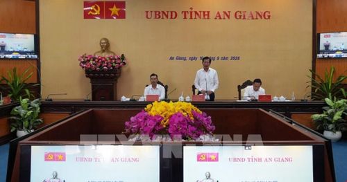 Chủ tọa hội nghị. Ảnh: Lê Huy Hải - TTXVN