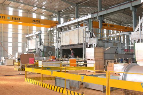 Quý II/2026, dự án Nhà máy Điện phân nhôm Đắk Nông sẽ hoàn thành đầu tư, đưa phân kỳ 1 vào vận hành, với công suất 150.000 tấn/năm