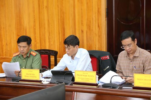 Thành viên Tổ công tác số 1 tham dự phiên họp