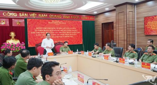 Đồng chí Trịnh Xuân Trường, Bí thư Tỉnh ủy Thái Nguyên phát biểu tại buổi làm việc.