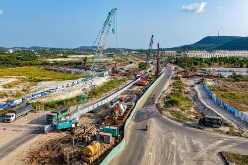 Đường tỉnh 975 khẩn trương thi công