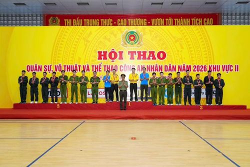 Giải Nhất đồng đội thuộc về Đội tuyển Bộ Tư lệnh Cảnh vệ.