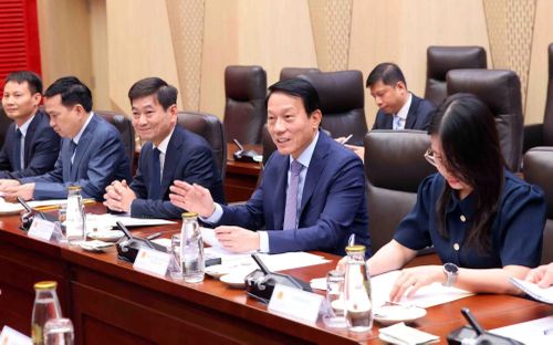 Bộ trưởng Lương Tam Quang phát biểu tại buổi làm việc.