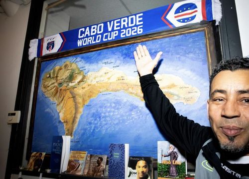 Trung tâm văn hóa São Nicolau ở Rotterdam dự kiến sẽ chật kín người hâm mộ Cape Verde đến xem đội tuyển thi đấu trong lần đầu tiên tham dự World Cup.Ảnh: The Guardian