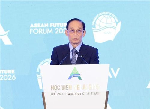 Bộ trưởng Ngoại giao Lê Hoài Trung.