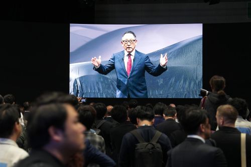 Chủ tịch Hội đồng quản trị Toyota Akio Toyoda phát biểu tại Triển lãm Di chuyển Nhật Bản năm 2025. Ảnh: Hoàng Linh