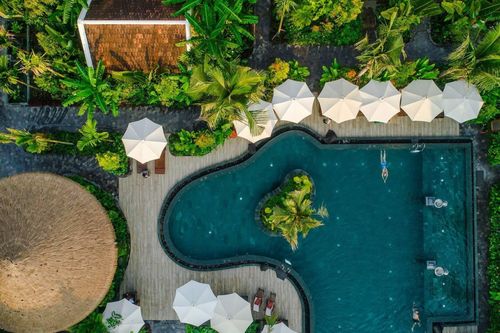  Nằm ở vị trí số 6, khách sạn tại Hội An được miêu tả là kết hợp hài hòa giữa khung cảnh khu vườn xanh mát và nét quyến rũ của một khu nghỉ dưỡng boutique. 