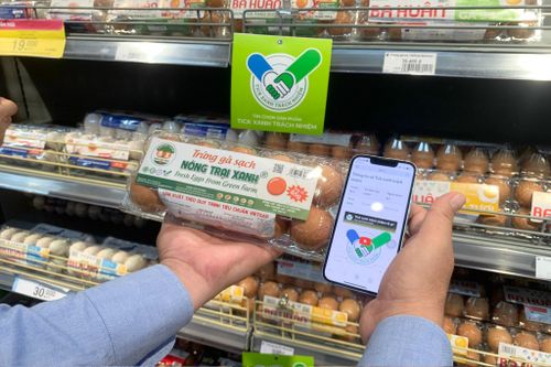  Sản phẩm trứng có "Tick xanh trách nhiệm" được bày bán tại Saigon Co.op. Ảnh: Thảo Liên. 