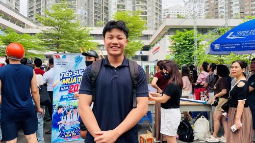 Đỗ Nhật Minh thấy thoải mái vì đề thi “dễ thở”