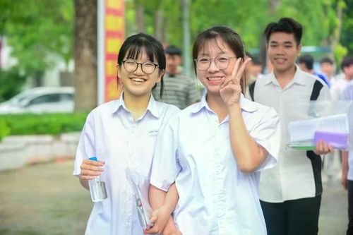Sĩ tử xứ Thanh tự tin bước vào môn thi thứ 2.
