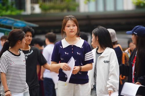 Thí sinh dự Kỳ thi Tốt nghiệp THPT 2026 tại Hà Nội (ảnh: Duy Phạm)