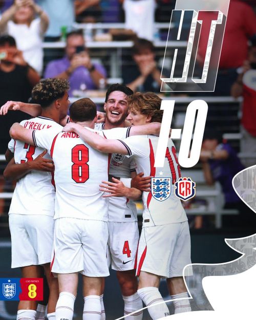 45 phút đầu khép lại với tỷ số 1-0 nghiêng về Tam sư