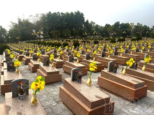 Điện Biên hiện có 4.593 phần mộ liệt sĩ chưa xác định được thông tin tại 7 nghĩa trang liệt sĩ.