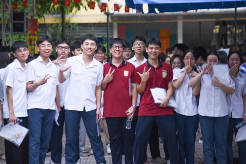 Đặc biệt, thí sinh đến chậm quá 15 phút sau thời điểm tính giờ làm bài sẽ không được dự thi buổi thi đó. Ảnh: Xuân Quý
