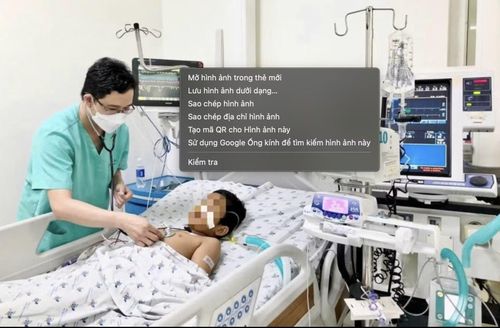 Cháu bé 10 tuổi bị sốt xuất huyết nặng đang điều trị tại Bệnh viện Nhi đồng TP Hồ Chí Minh.