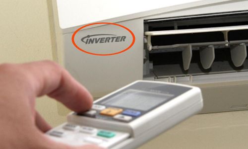 Nên ưu tiên các sản phẩm có nhãn năng lượng từ 4-5 sao hoặc sử dụng công nghệ Inverter. (Ảnh minh họa)
