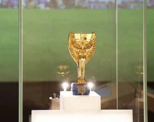Phần đế còn sót lại của chiếc cúp Jules Rimet huyền thoại