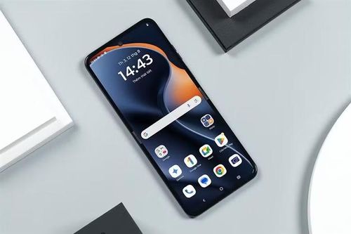 Về hiệu năng, Motorola Razr 60 5G được trang bị vi xử lý Snapdragon 7 Gen 1 đi kèm RAM 8GB và bộ nhớ trong 256GB, đáp ứng tốt các nhu cầu làm việc, giải trí, chụp ảnh, xem phim hay đa nhiệm hằng ngày mà vẫn đảm bảo khả năng tiết kiệm năng lượng hiệu quả.