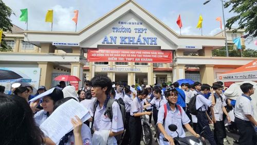 Thí sinh thi tại Điểm thi Trường THPT An Khánh, phường Tân An, TP Cần Thơ.