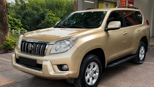 Toyota Land Cruiser Prado TX-L sản xuất năm 2010 kiểu dáng cũng như khả năng vận hành, xe cũ có ít điểm khác biệt so với các Prado đời mới hiện tại.