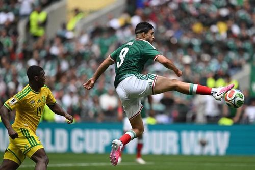Raul Jimenez có pha lập công đầu tiên ở kỳ World Cup thứ tư trong sự nghiệp. (Ảnh: TTXVN)