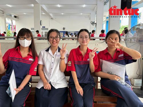 Nhiều em có tâm trạng vui vẻ.