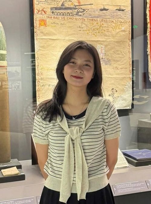 Bạn Đặng Thị Huyền Trang lựa chọn tự thiết kế lịch trình du lịch thay vì mua tour trọn gói (Ảnh: NVCC).