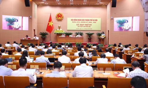 Khai mạc kỳ họp thứ tư HĐND thành phố Hà Nội khóa XVII. Ảnh: Văn Điệp - TTXVN