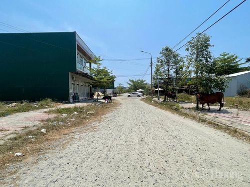 Công tác giải phóng mặt bằng được xác định là điểm nghẽn chính làm cho việc bàn giao mặt bằng cho các dự án bị chậm trễ. Ảnh: Nguyễn Dương