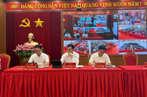 Các đại biểu HĐND tỉnh tiếp xúc cử tri đơn vị bầu cử số 16.