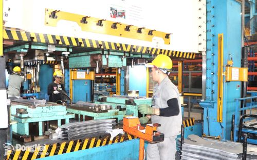 Hoạt động sản xuất trong doanh nghiệp FDI là một trong những nguồn thu lớn và có tính bền vững tại Đồng Nai.