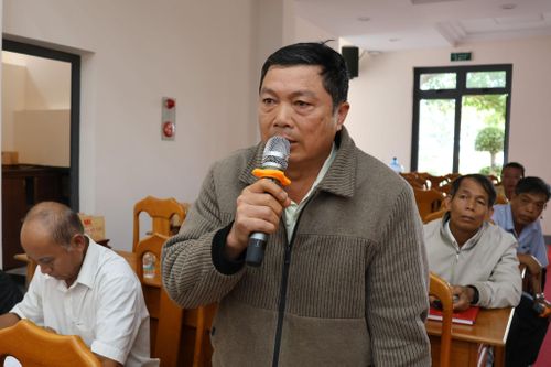 Các đại biểu nêu ý kiến tại hội nghị