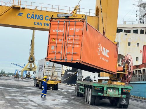 Phát triển logistics là nhiệm vụ chiến lược của vùng ĐBSCL.